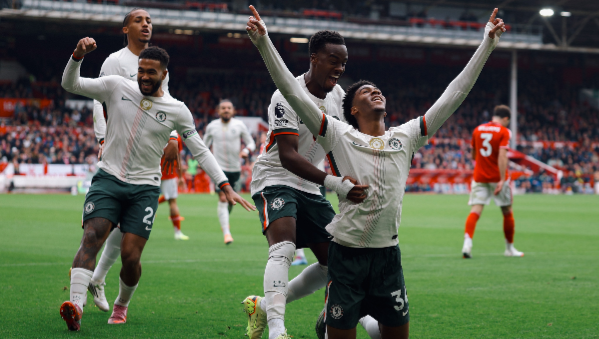 สิงห์บลูส์รัวครึ่งหลังเปิดบ้านยำเจ้าป่า3-0