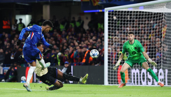 สิงห์ฟอร์มเฉียบเปิดรังขย่มบาร์ซ่า10ตัว3-0