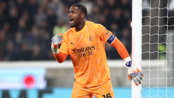 สิงห์ตาลุกวาวเมนญ็องส่อลามิลาน